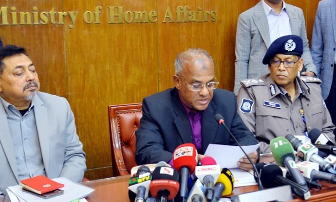 হাদি হত্যার বিচার অন্তর্বর্তী সরকারের মেয়াদেই সম্পন্ন করা হবে: স্বরাষ্ট্র উপদেষ্টা